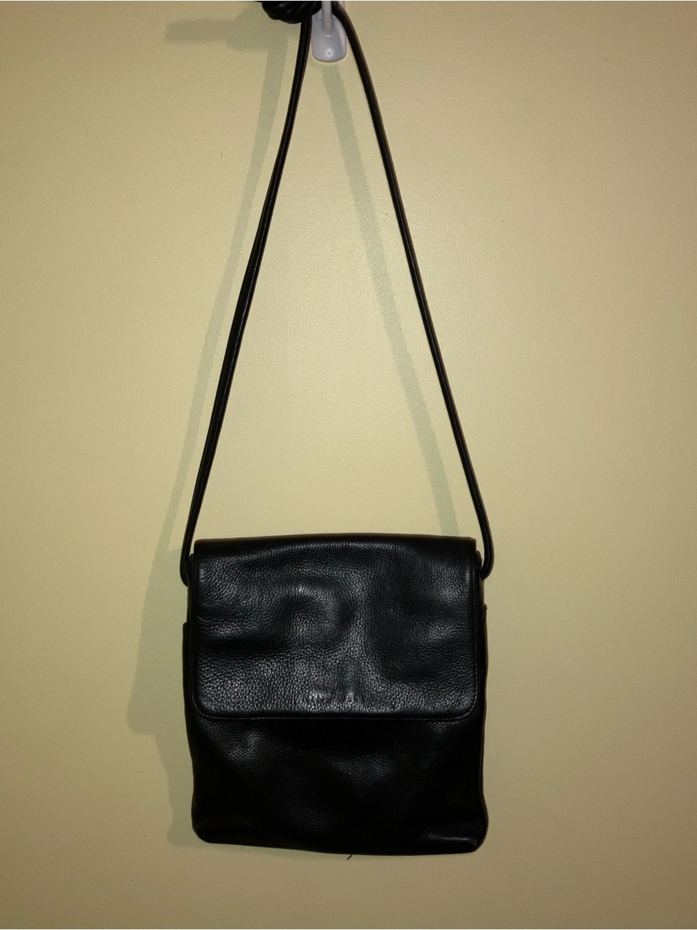Nine West Black pebbled authentic leather crossbody bag purse flap zip close